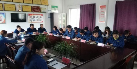 筑牢防腐堤坝，为中心工作保驾护航