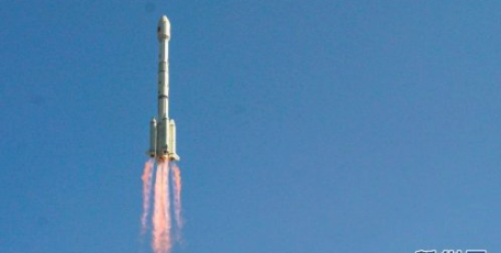 党的十九届五中全会是在即将实现第一个百年奋斗目标、开启全面建设社会主义现代化国家新征程的时刻召开的一次十分重要的会议，是我国将进入新发展阶段、实现中华民族伟大复兴正处于关键时期召开的一次具有全局性、历史性意义的会议。