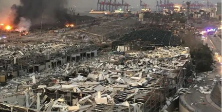 突发！黎巴嫩首都发生巨大爆炸，升起蘑菇云！至少73死3700伤