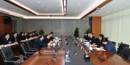 省国资委在延长石油召开科技强企座谈会