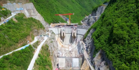 一线就是前线 | 战鼓擂响！直击土溪口双曲拱坝建设攻坚战