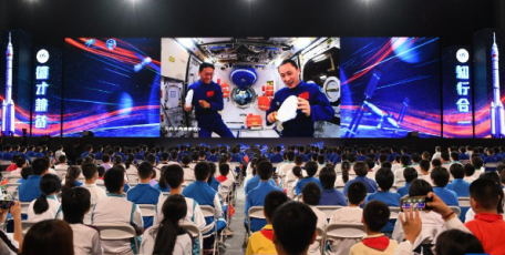 中国空间站第四次太空授课活动取得圆满成功