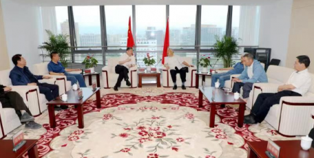 省国资委组织退休党员干部开展 “退休不褪色，不忘初心跟党走” 主题党日活动