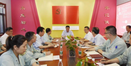 马宝平深入党支部工作联系点宣讲省第十四次党代会精神