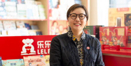 【陕西省优秀企业家风采】荣信教育文化产业发展股份有限公司董事长、总经理王艺桦