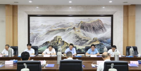 省发改委党组理论学习中心组召开“四个查一查”专题学习会