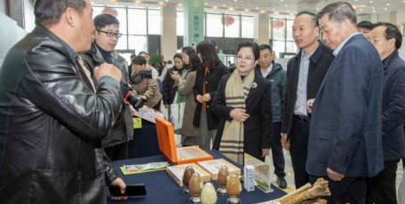 苏陕协作架金桥  陕农优品送建康
