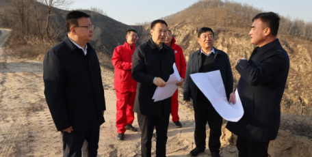 罗万明到油田公司调研