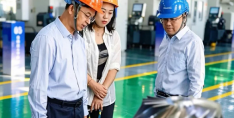 中国网络空间研究院原院长、党委书记夏学平莅临陕鼓考察调研