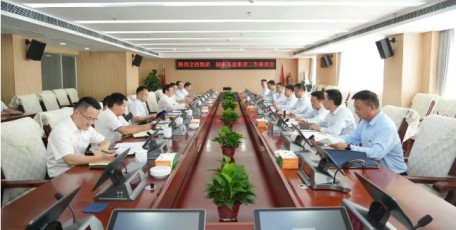 孔庆学与湖南高速集团、中铁五局座谈交流