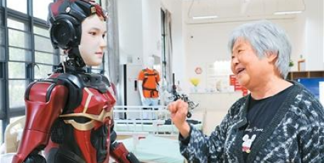 中国人形机器人频频“破圈”