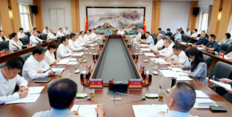 政协委员进发改 知情明政零距离 ——省发展改革委组织开展政协委员进机关活动