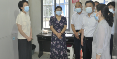 卫华调研西安市儿童福利工作