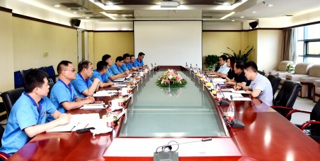 法士特集团党委召开主题教育调研成果交流及检视问题专题会