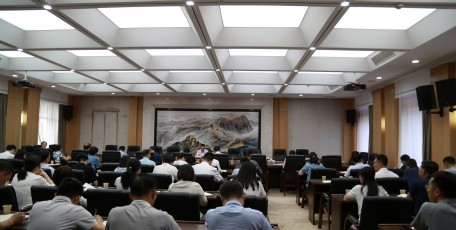 李生荣为分管处室党员讲党课