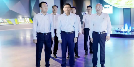 张文琪到铜川矿业王石凹煤矿工业遗址调研