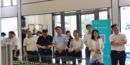 首批在陕企业家考察团分组来高新区考察