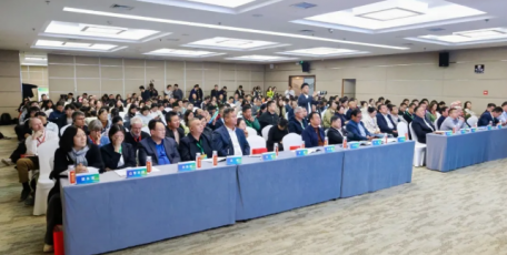陕西果育研究院 | 牵头举办2025国际苹果产业科技创新大会企业论坛