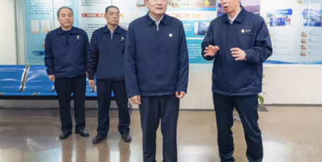 张文琪到渭化公司调研