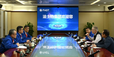 马旭耀董事长会见卡特彼勒客人