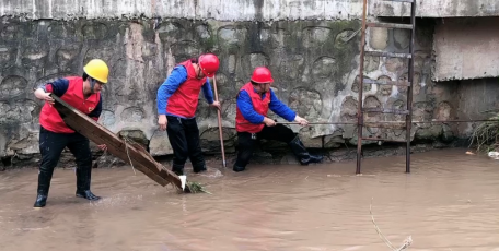雨后恢复现场环境，我们一马当先