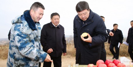 延长石油调研企业助力脱贫攻坚工作